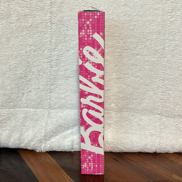 Mattel Barbie 2011 April Diamond Birthstone - Picture 5 of 8